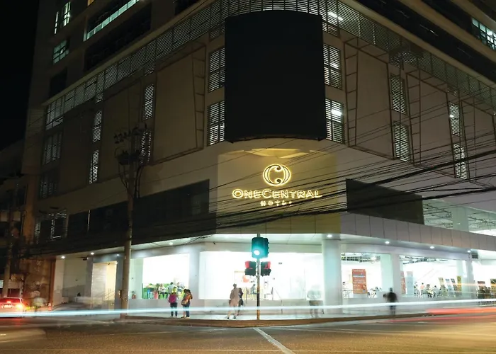 One Central Hotel & Suites